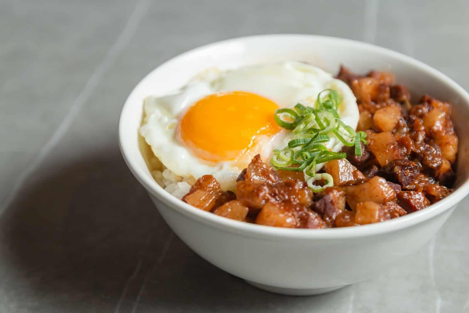台中滷肉飯推薦-烏竹樓 流心手切黑豚滷肉飯