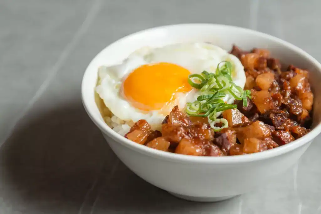 烏竹樓-流心手切黑豚滷肉飯