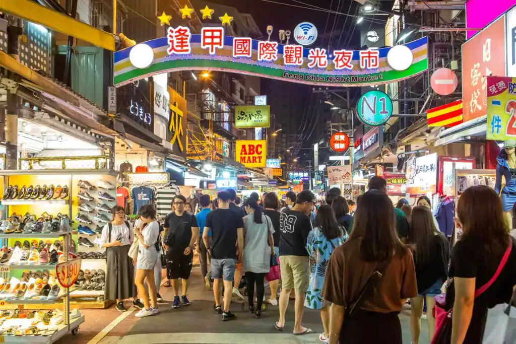 台中夜晚好去處-逢甲夜市