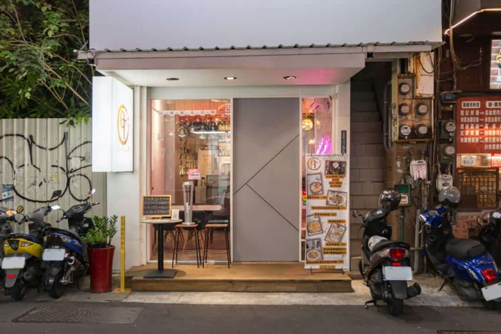 逢甲大學附近餐廳 - 烏竹樓 外觀環境
